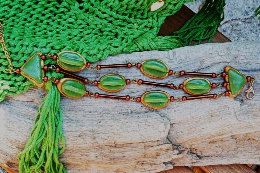 strussiat collana verde